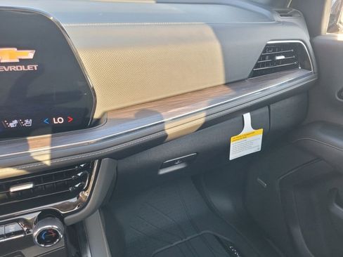 New 2026 Chevrolet Suburban Premier w/ Sun And Tow Package image 35