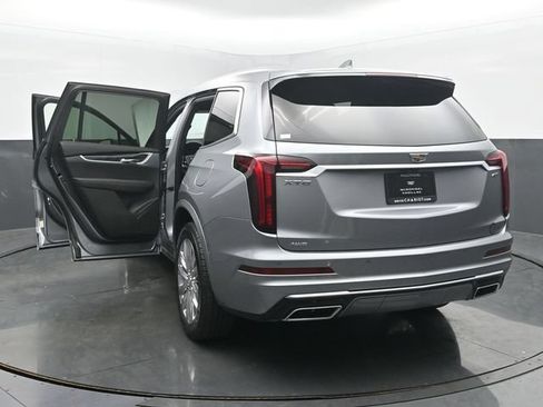 Certified 2025 Cadillac XT6 Premium Luxury w/ Technology Package AWD/4WD image 59