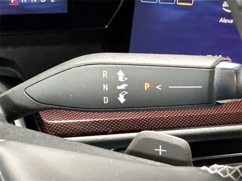 Used 2024 Chevrolet Traverse Z71 image 16