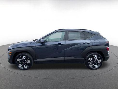 Used 2025 Hyundai Kona SEL image 9