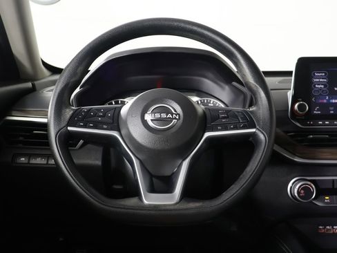 Used 2023 Nissan Altima 2.5 SV FWD image 31