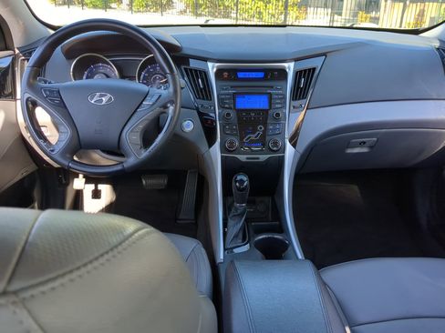 Used 2013 Hyundai Sonata Limited image 15