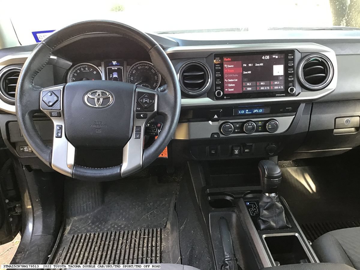 Used 2022 Toyota Tacoma SR5 RWD image 12