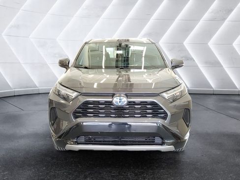 Used 2023 Toyota RAV4 SE AWD/4WD image 2