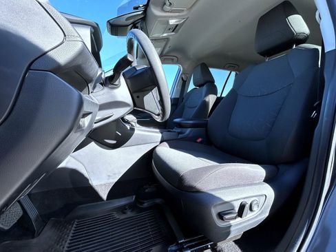 Used 2023 Toyota RAV4 XLE image 10