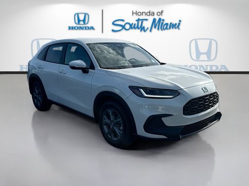 New 2027 Honda HR-V LX image 1