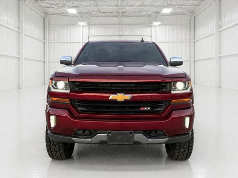 Used 2017 Chevrolet Silverado 1500 LT w/ All Star Edition AWD/4WD image 3