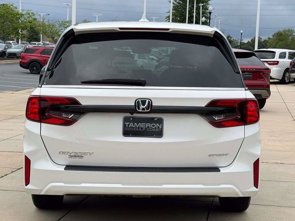Used 2025 Honda Odyssey Sport-L image 3