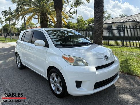 Used 2012 Scion xD FWD image 4
