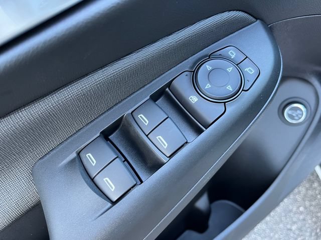 New 2026 Buick Envista Sport Touring FWD image 9