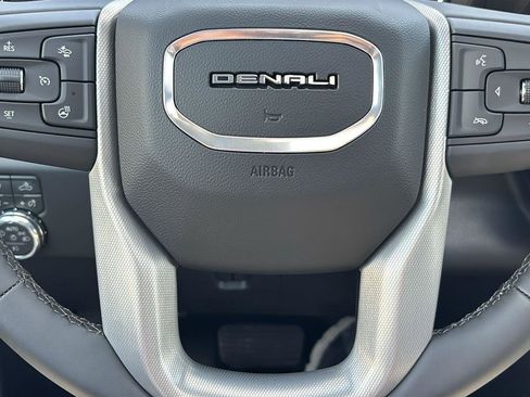 New 2026 GMC Sierra 2500 Denali w/ Denali Reserve Package AWD/4WD image 28