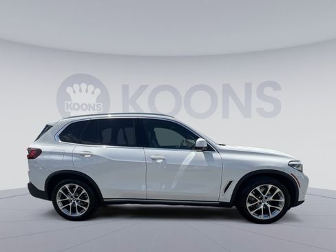 Used 2023 BMW X5 xDrive40i w/ Parking Assistance Package AWD/4WD image 12