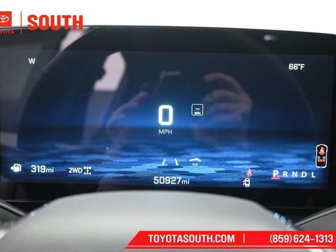 Used 2025 Chevrolet Equinox LT AWD/4WD image 12