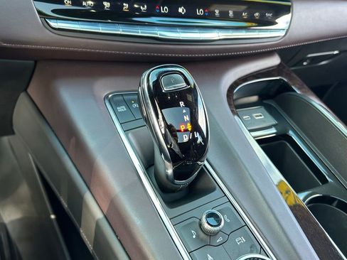 Used 2023 Cadillac Escalade Sport Platinum w/ LPO, ONYX Package AWD/4WD image 28