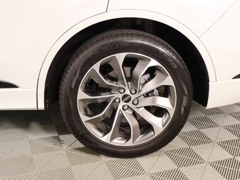 Used 2025 Lincoln Aviator AWD w/ Jet Appearance Package image 21