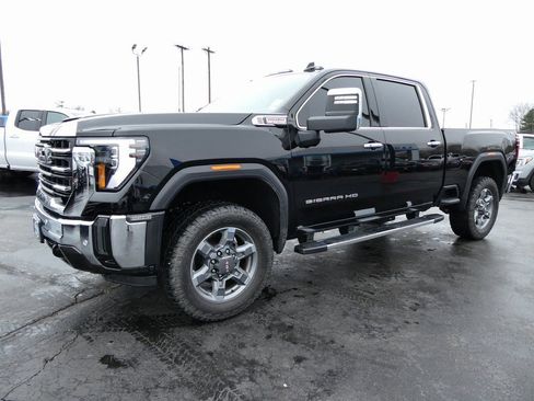 Certified 2025 GMC Sierra 2500 SLT w/ SLT Premium Package AWD/4WD image 10
