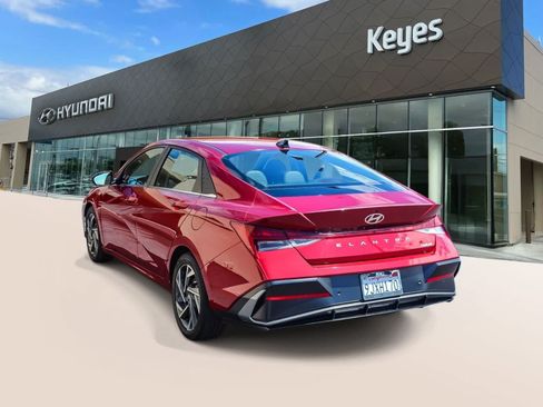 Used 2024 Hyundai Elantra Limited FWD image 7