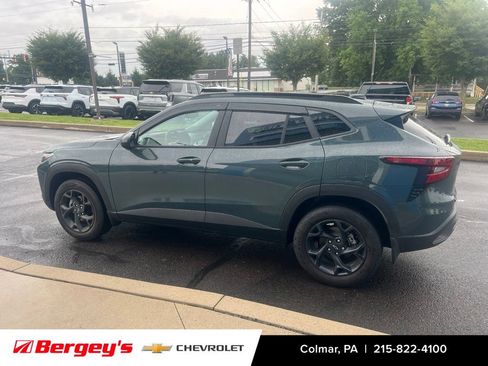 Certified 2026 Chevrolet Trax LT w/ Midnight Edition FWD image 6