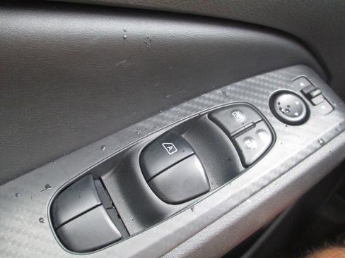 Used 2024 Nissan Altima 2.5 SV w/ SV Premium Package FWD image 26