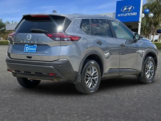 Used 2021 Nissan Rogue S AWD/4WD video 3