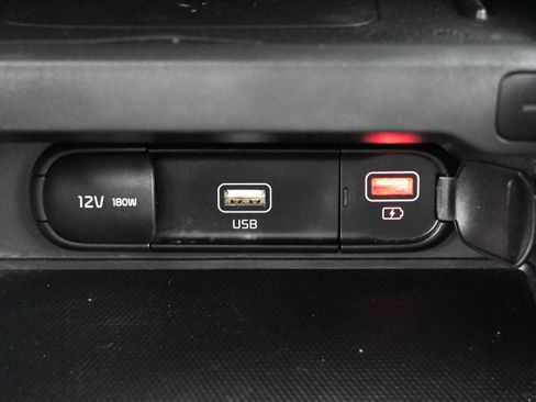 Used 2020 Kia Soul GT-Line Turbo FWD image 17