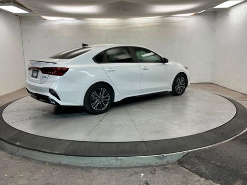 Used 2024 Kia Forte GT-Line w/ GT-Line Premium Package image 6