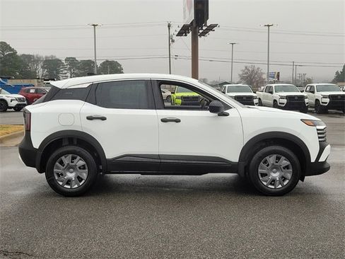 New 2026 Nissan Kicks S image 2