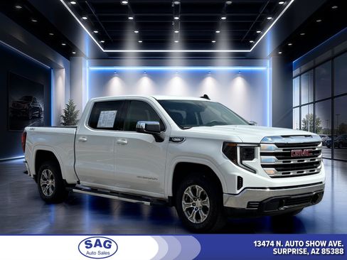 Used 2025 GMC Sierra 1500 SLE w/ Preferred Package AWD/4WD image 1
