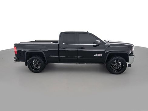 Used 2016 GMC Sierra 1500 SLE image 4