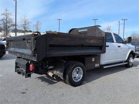 Used 2021 RAM 3500 Tradesman w/ Chrome Appearance Group image 4