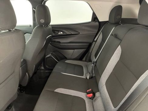 Used 2025 Chevrolet TrailBlazer LT w/ Convenience Package image 18