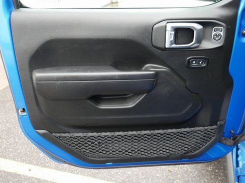 Used 2022 Jeep Wrangler Unlimited Willys image 28