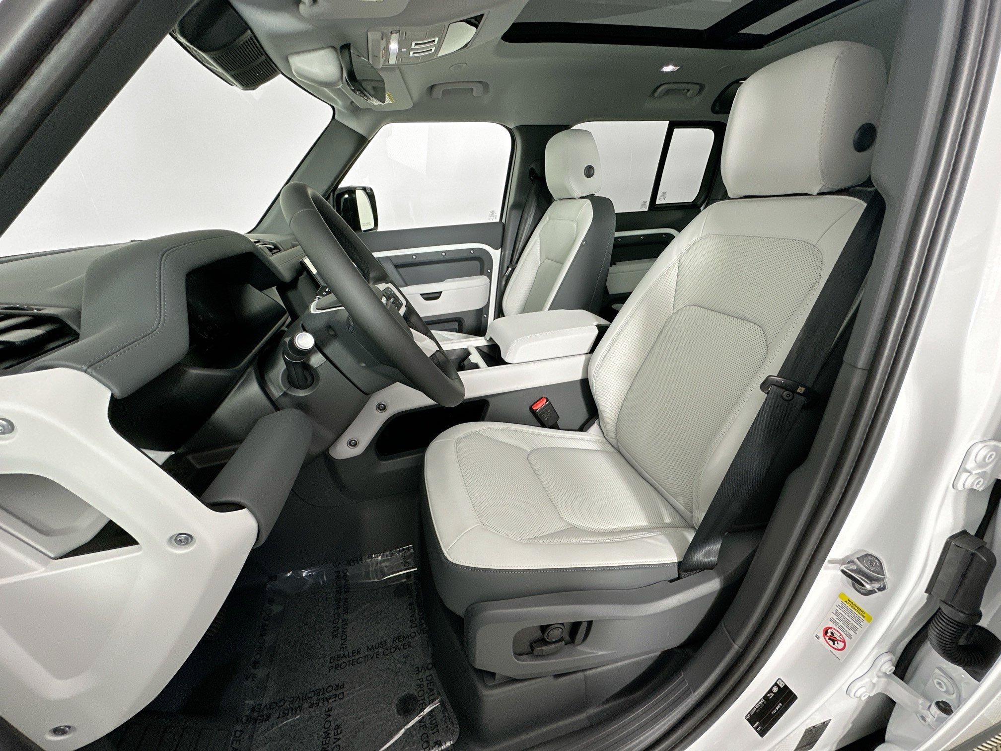 Certified 2026 Land Rover Defender 110 S AWD/4WD image 19