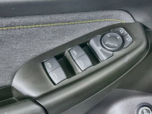 Used 2025 Chevrolet TrailBlazer ACTIV w/ Convenience Package FWD image 23