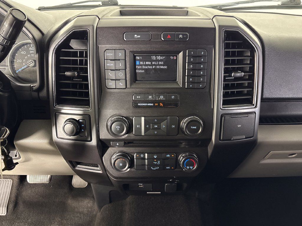 Used 2018 Ford F150 XLT AWD/4WD image 30