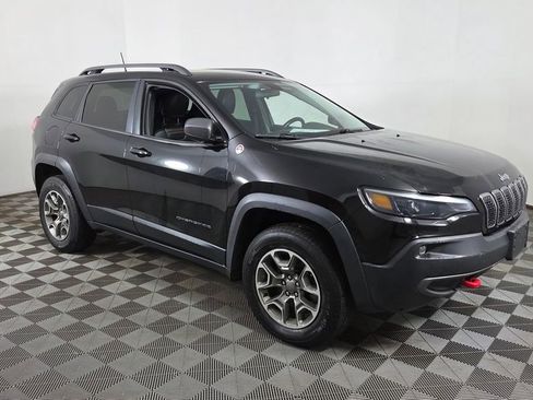Used 2020 Jeep Cherokee Trailhawk AWD/4WD image 6