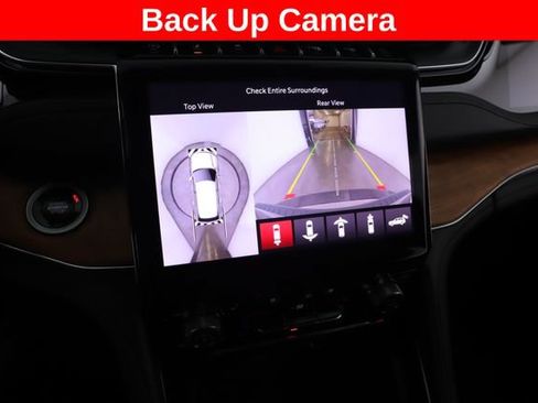 Used 2025 Jeep Grand Cherokee Summit AWD/4WD image 25