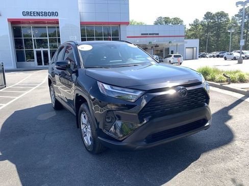Used 2025 Toyota RAV4 XLE w/ Convenience Package FWD image 2