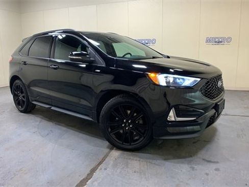 Used 2020 Ford Edge ST-Line w/ Cold Weather Package image 1