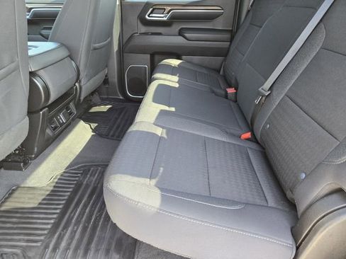 Used 2023 Chevrolet Silverado 1500 LT AWD/4WD image 30