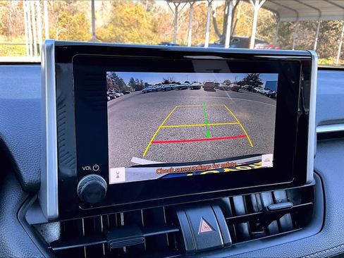 Used 2024 Toyota RAV4 LE image 26