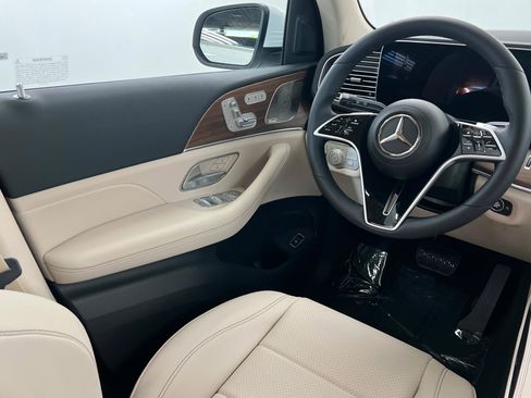 New 2026 Mercedes-Benz GLS 450 4MATIC image 11