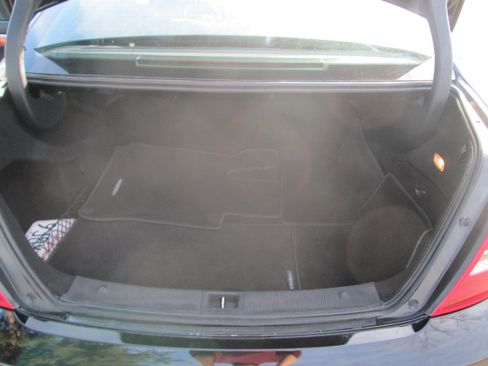 Used 2013 Mercedes-Benz C 250 Sedan image 11