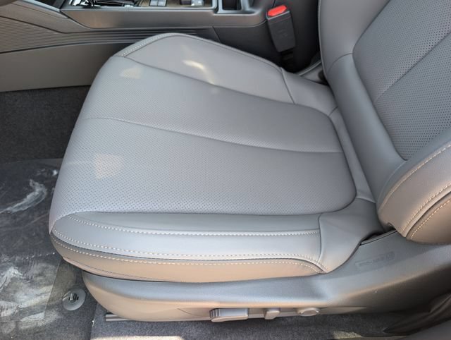 New 2026 Subaru Outback Limited AWD/4WD image 14