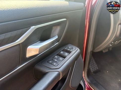 Certified 2025 RAM 1500 Big Horn AWD/4WD image 10