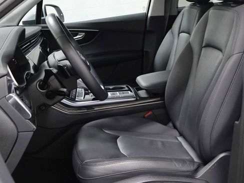 Used 2023 Audi Q7 3.0T Premium Plus w/ Premium Plus Package AWD/4WD image 5