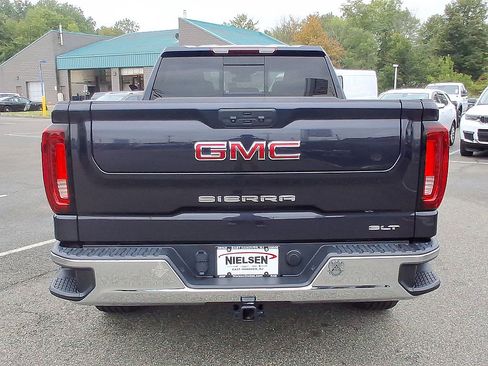 Used 2024 GMC Sierra 1500 SLT w/ SLT Convenience Package AWD/4WD image 29