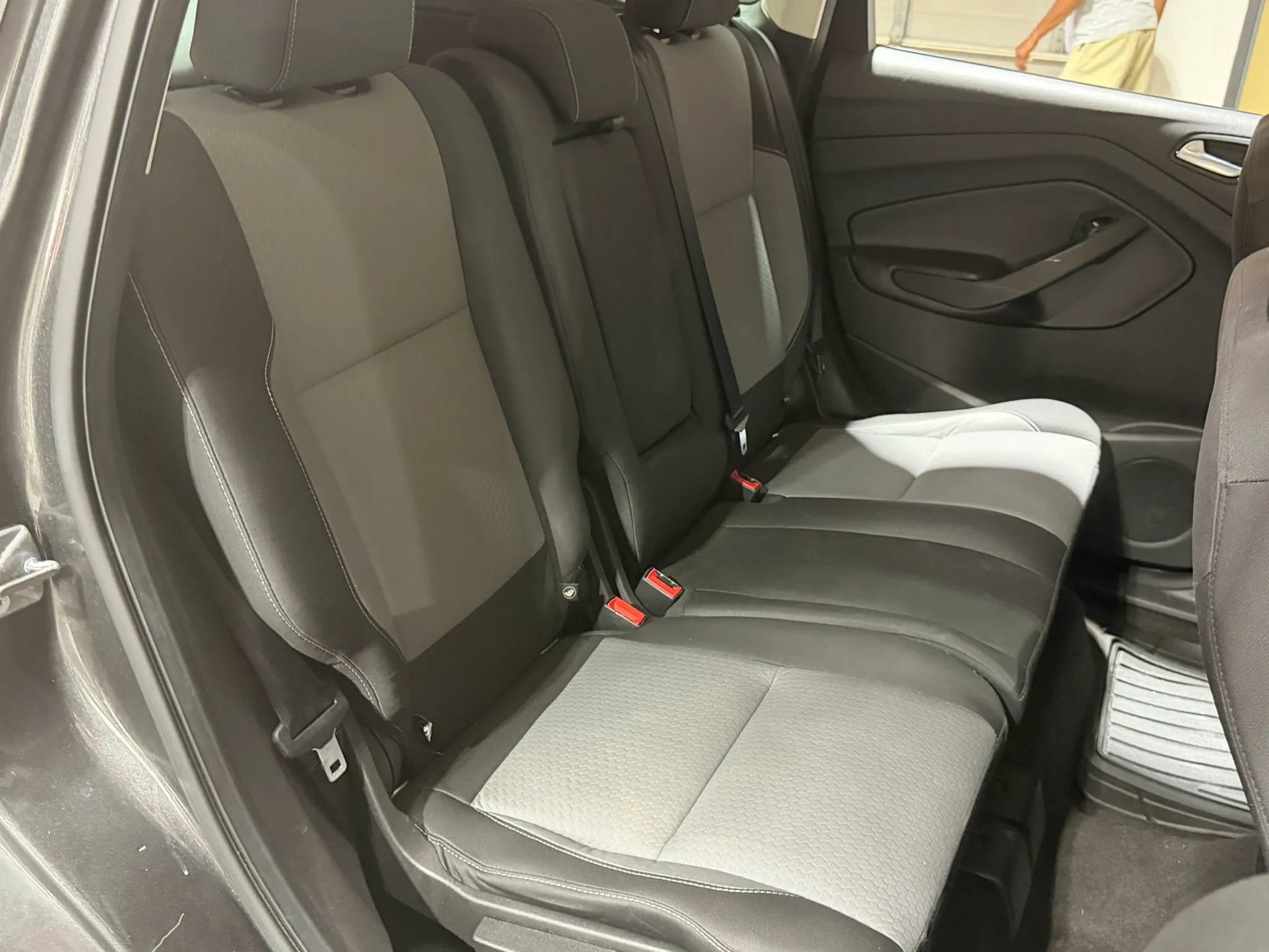 Used 2018 Ford Escape SE w/ SE Sync 3 Package AWD/4WD image 13