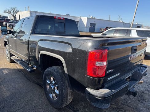 Used 2019 GMC Sierra 3500 Denali w/ Duramax Plus Package image 4