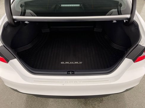 Certified 2022 Toyota Camry LE image 10